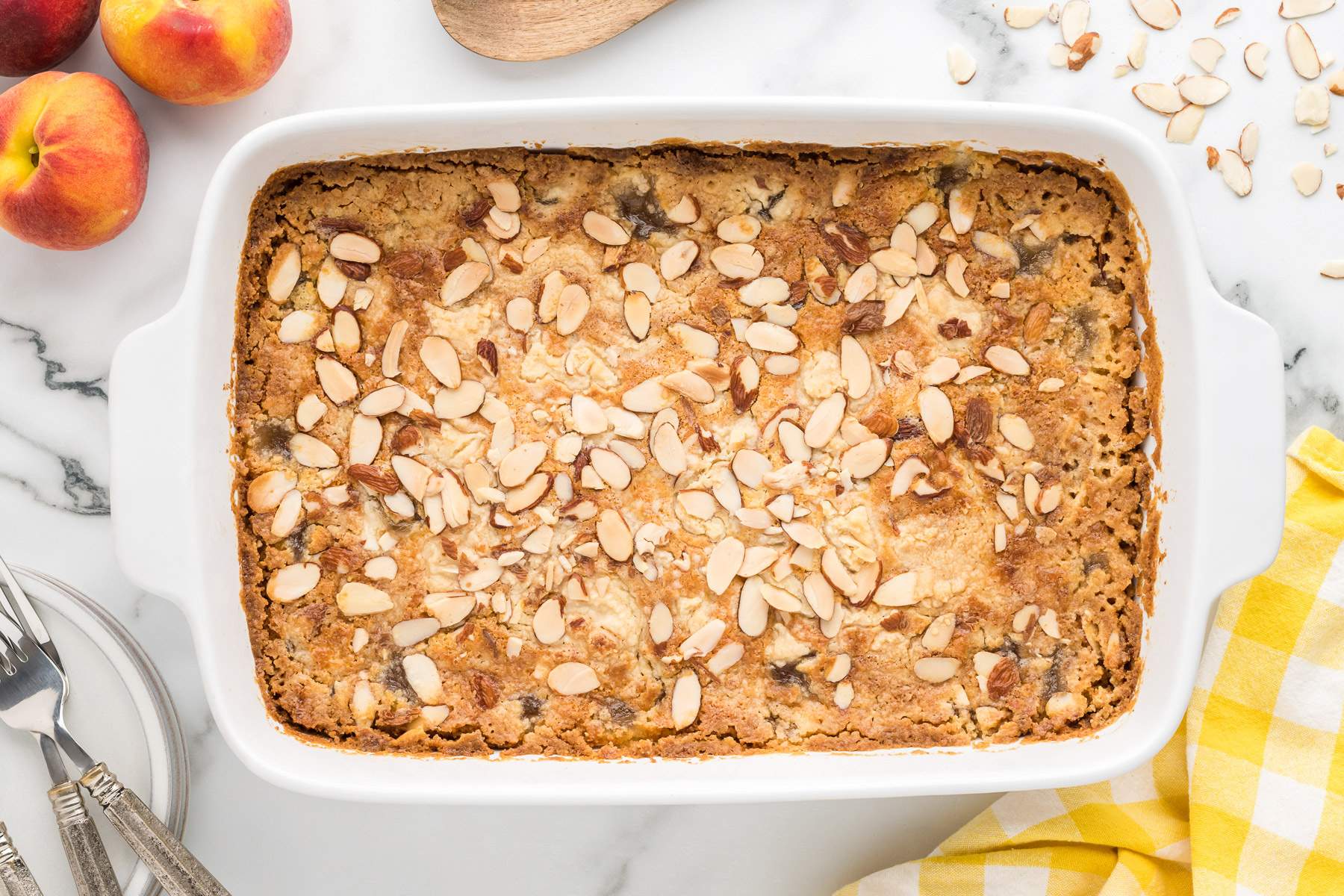 baked 4 ingredient Peach Dump Cake