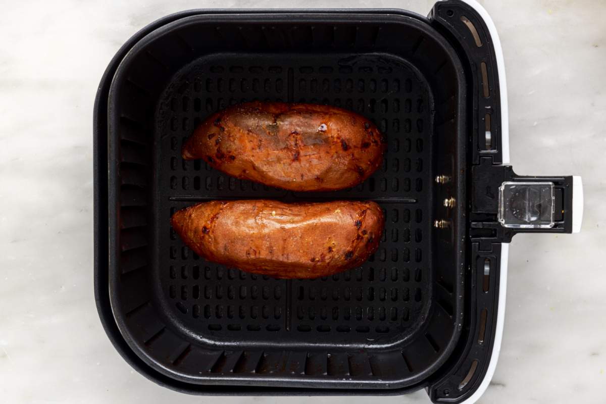 cooked sweet potatoes in air fryer