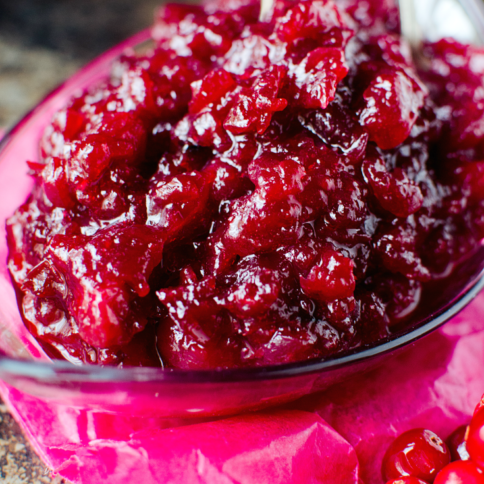 Easy Homemade Cranberry Sauce - familyfreshmeals.com