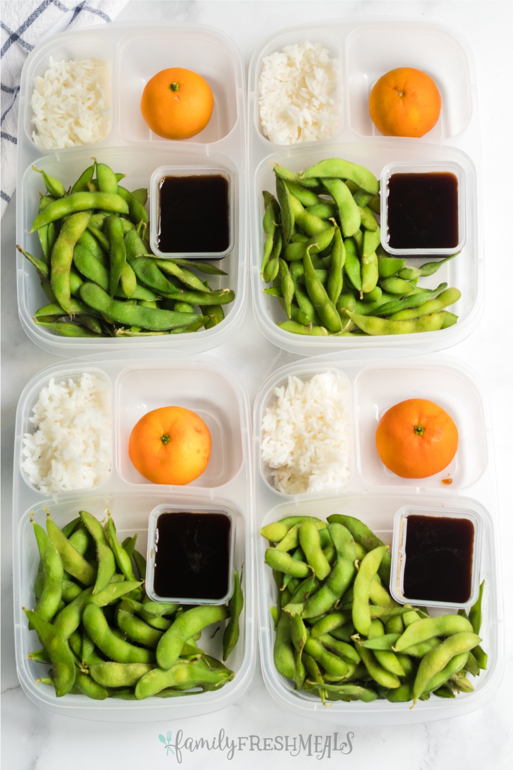 Tired of packed the same old school and work lunches everyday? Here is a fun idea for you to try. This Edamame Easy Lunchbox Idea will be love by both young and old. via @familyfresh