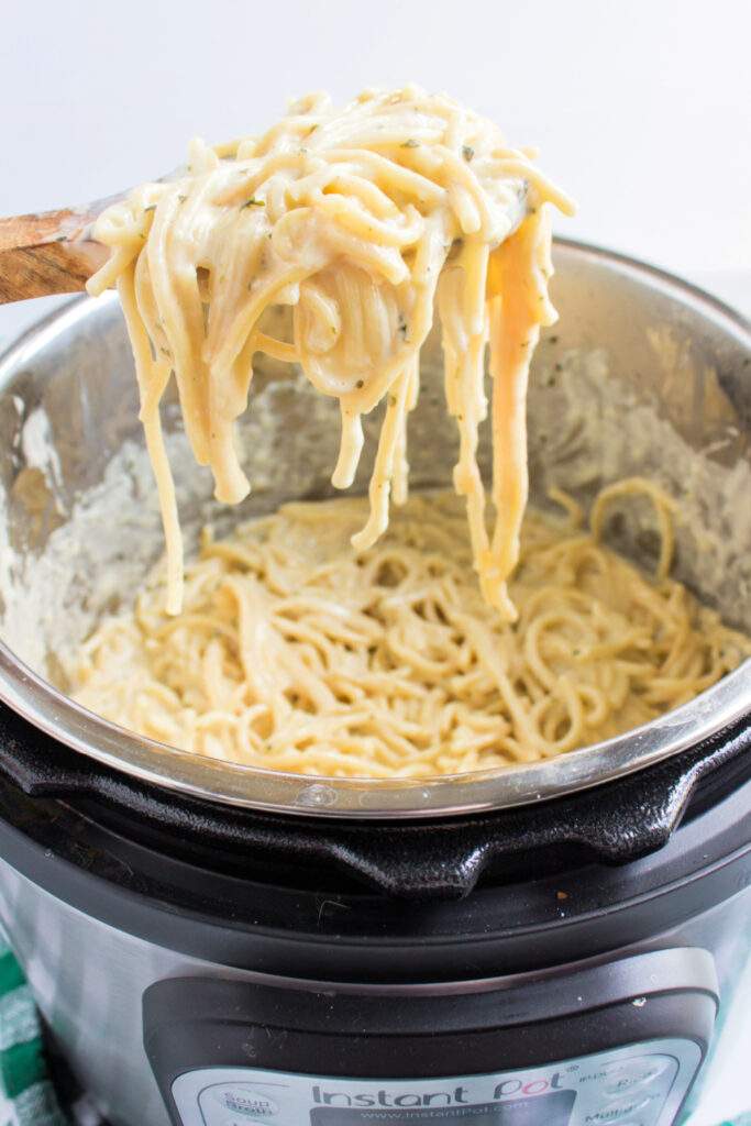 Instant Pot Cheesy Garlic Butter Spaghetti in an instant pot