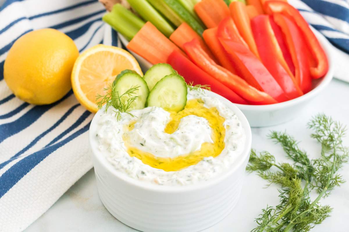 Tzatziki Sauce with vegetables