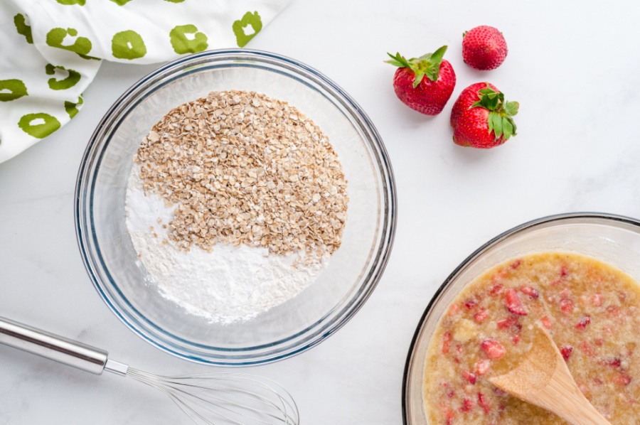 flour, rolled oats, baking powder, baking soda and salt in a separate mixing bowl 